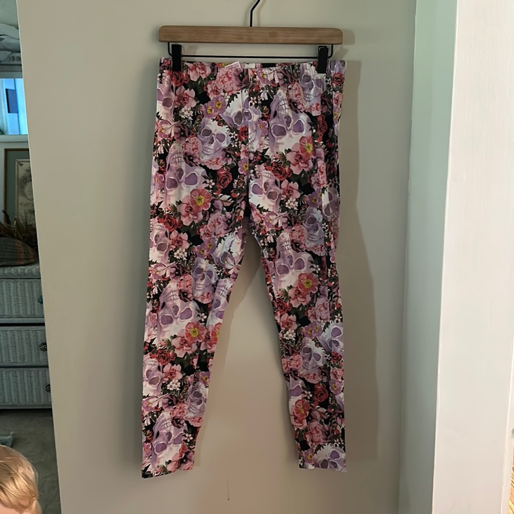 Skeleton and Flower Leggings